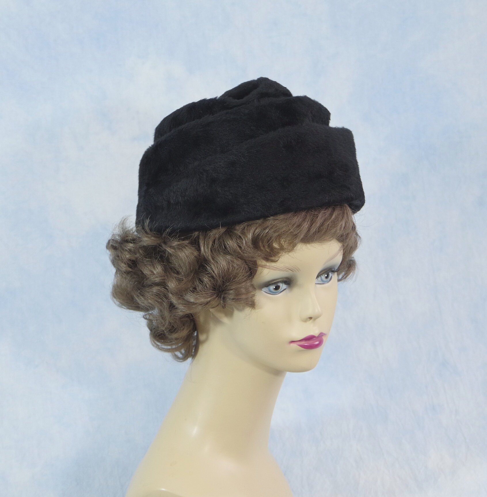 Vintage 1960s Madame Paulette Reproduction Sculptural Hare's Fur Hat