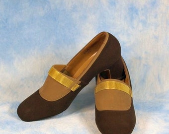 Vintage 60s Mod Suede Shoes Pumps, Chunky Heel, Metal Mesh Strap, Sz 6 1/2