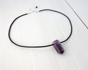 Lederhalskette, großer Amethyst-Stein-Anhänger, schwarze Kordel-Halskette, sechseckiger einzelner Stein, Unisex-Stil, Lederhalskette für Damen und Herren