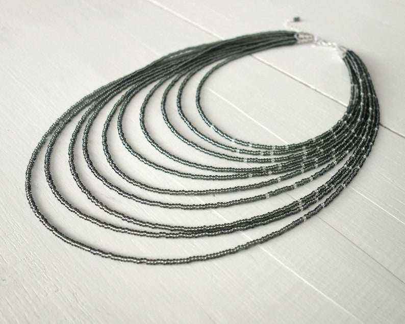 Multi Stranded Statement Necklace Gray Beaded Large Bib Necklace Layered Seed Bead Necklace for Women zdjęcie 2