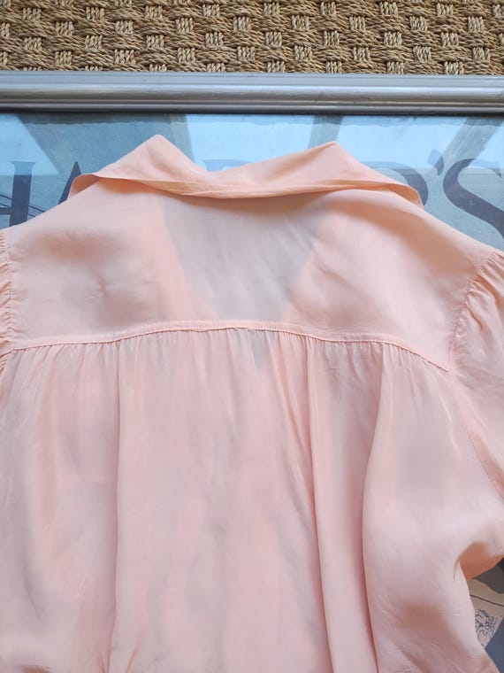 1940's peach rayon blouse - image 3