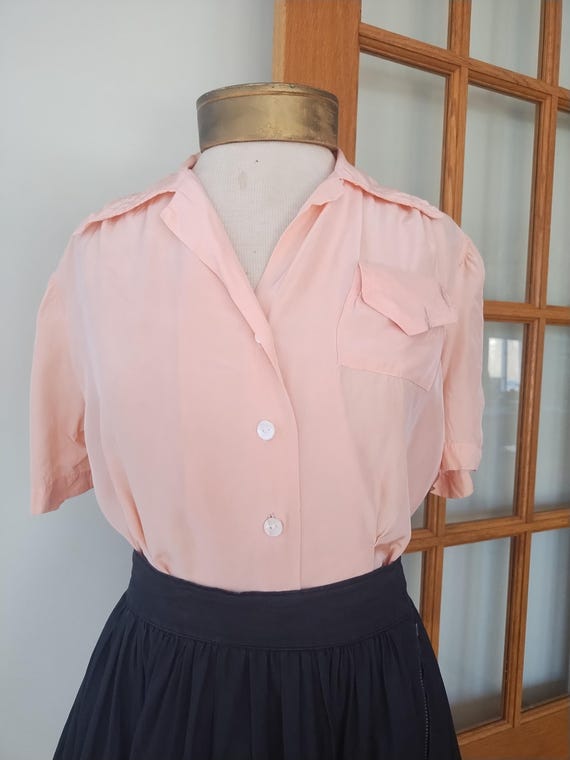 1940's peach rayon blouse - image 6