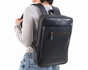Mochila unisex estilo cazador de piel auténtica negra.