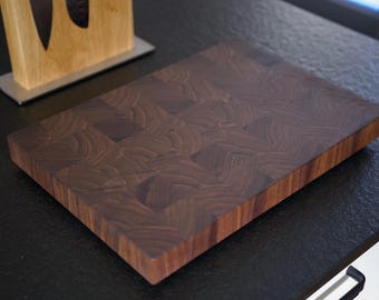 Walnut end grain cutting board - handmade, cutting board, handmade gift, housewarming gift, barbecue gifts