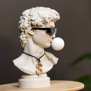 Michelangelo&#39;s David Bust Statue with custom color glasses & Gum | David with gum | Pop Art Sculpture,  Greek Bust Statue 26x17 cm