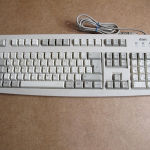 Vintage Cherry RS 6000 PS/2 Keyboard – Made in Germany – Windows 95 Era