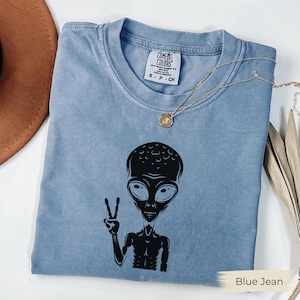 面白いエイリアン「宇宙が欲しい」Tシャツ、コンフォートカラーズ® UFO
