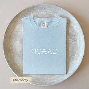 Nomadskjorta, bekväma färger minimalistisk livsstilskjorta, estetisk unisex-t-shirt, inspirerande nomadgåva, trendig nomadskjorta för män och kvinnor bild 3