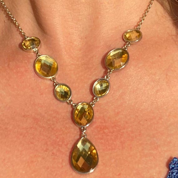 beautiful statement neckless - image 3