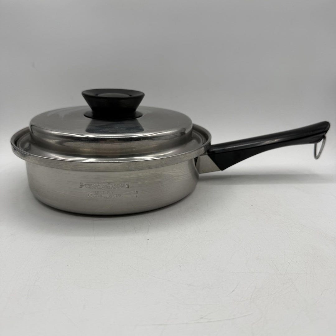 Queensware Cookware VTG Amway Queen Cookware 8.5