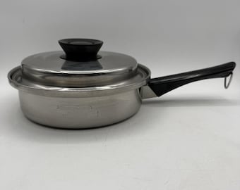 Cacerola vintage Amway Queen de 8.5" de acero inoxidable multicapa 18/8 fabricada en EE. UU. con tapa.