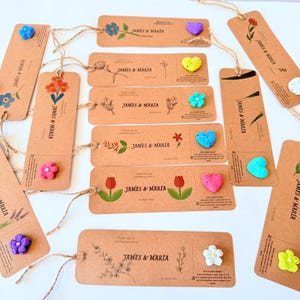 Marque-page personnalisé avec du papier graine. Marque-page personnalisé pour la rentrée, cadeaux d'invités pour mariages, fiançailles, remises de diplômes, baptêmes.graines