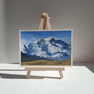 Peinture gouache Carte postale 10 x 15 cm (4 x 6 po.) « Montagnes enneigées » Pièce unique en son genre Gouache des montagnes faite main Petite peinture Petit cadeau