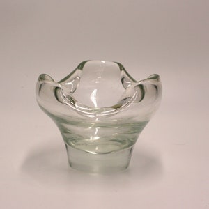 vintage art glass bowl with curled edges image 1