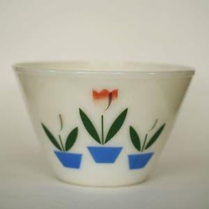 vintage fire king tulip bowl image 2