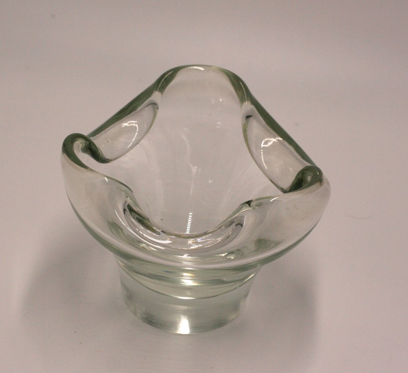 vintage art glass bowl with curled edges image 3