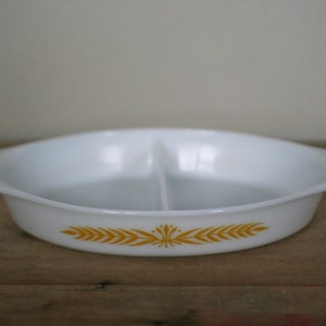 vintage pyrex royal wheat divided dish