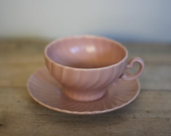 café Vintage franciscano con platillo patrón coronado