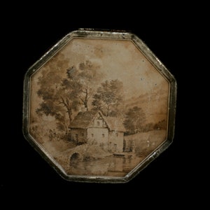 vintage Nabisco Tin/octagon tin/scenic view/hinged lid