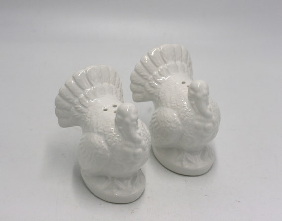 vintage white ceramic Turkey salt and pepper shakers