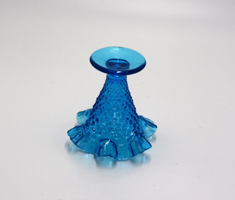 vintage fenton blue hobnail vase with ruffled edge image 3