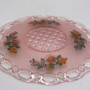 vintage pink satin depression glass plate with lace edge. reverse painted image 3
