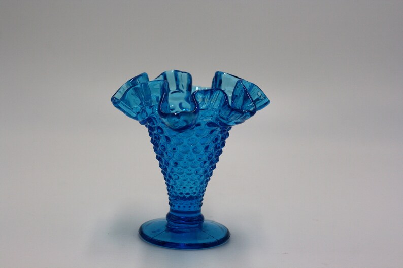 vintage fenton blue hobnail vase with ruffled edge image 6