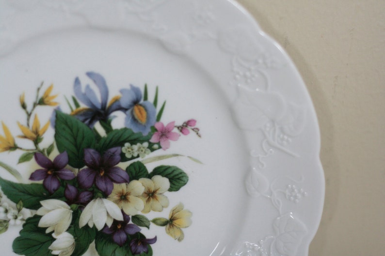 vintage lierre sauvage spring flower plate made in france shabby style image 3