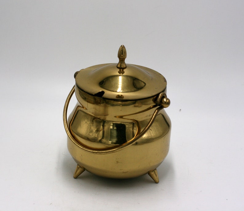 vintage brass footed cauldron image 4