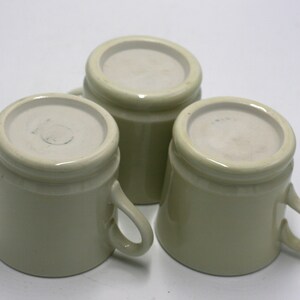 vintage Hall ceramic coffee mugs in ivory/set of three image 3