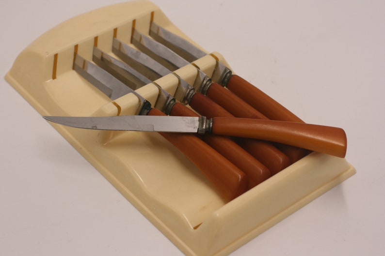 vintage Regent Sheffield steak knives with bakelite handles in plastic case/set of six/made in England image 3