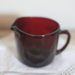 vintage ruby red creamer and sugar image 3