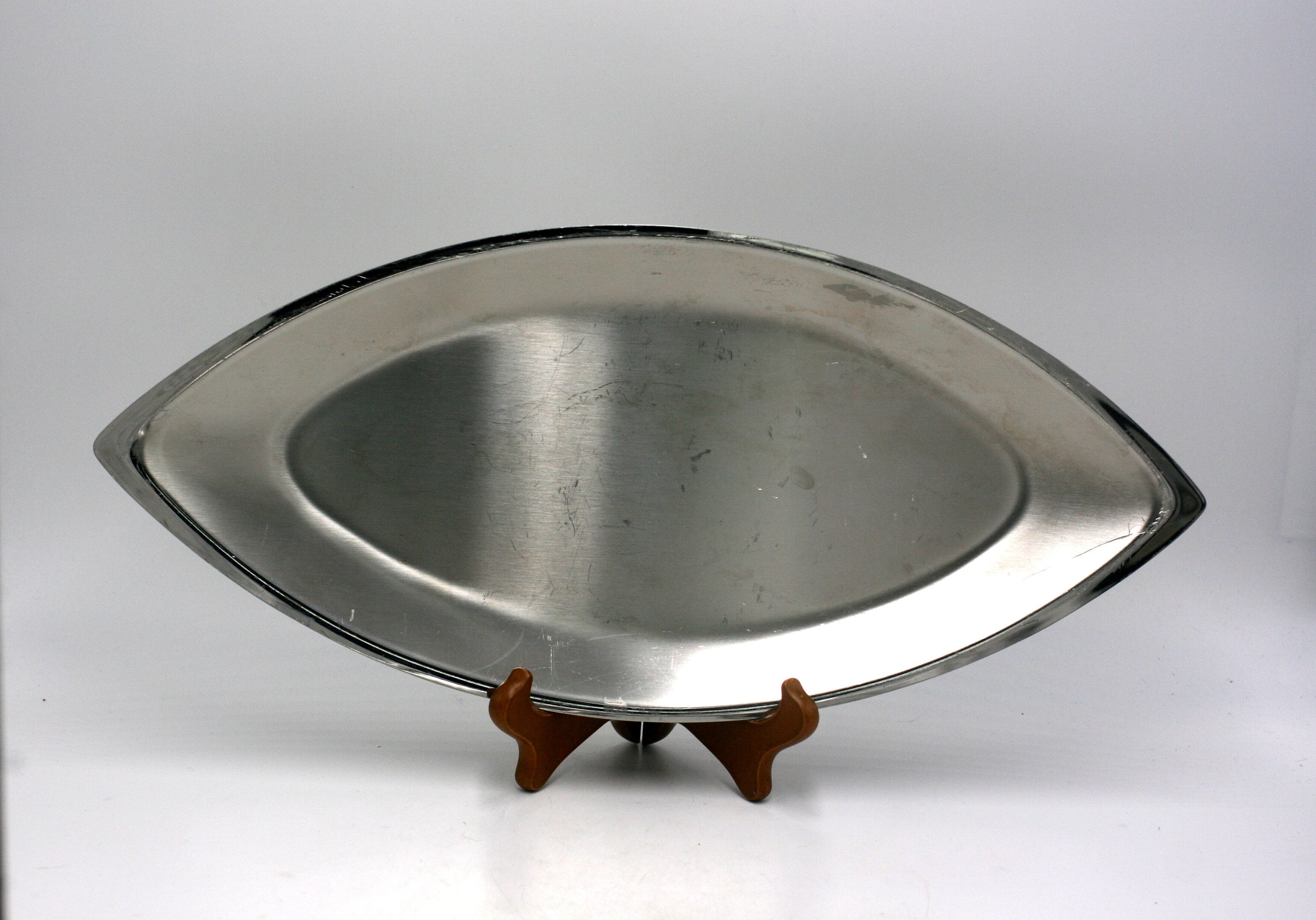 Plateau Guy Degrenne en Inox on Gens de Confiance