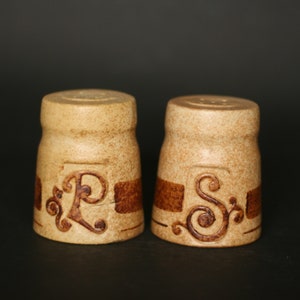 vintage pottery craft salt and pepper shakers/brow pottery shakers/made in USA image 1