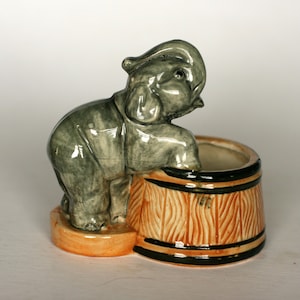 vintage elephant planter made in Japan