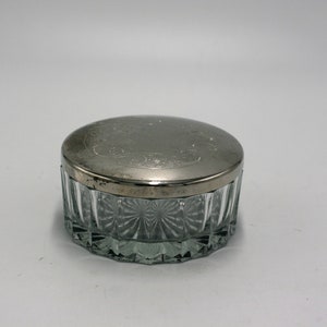 vintage glass powder jar with silver plate lid Bild 1