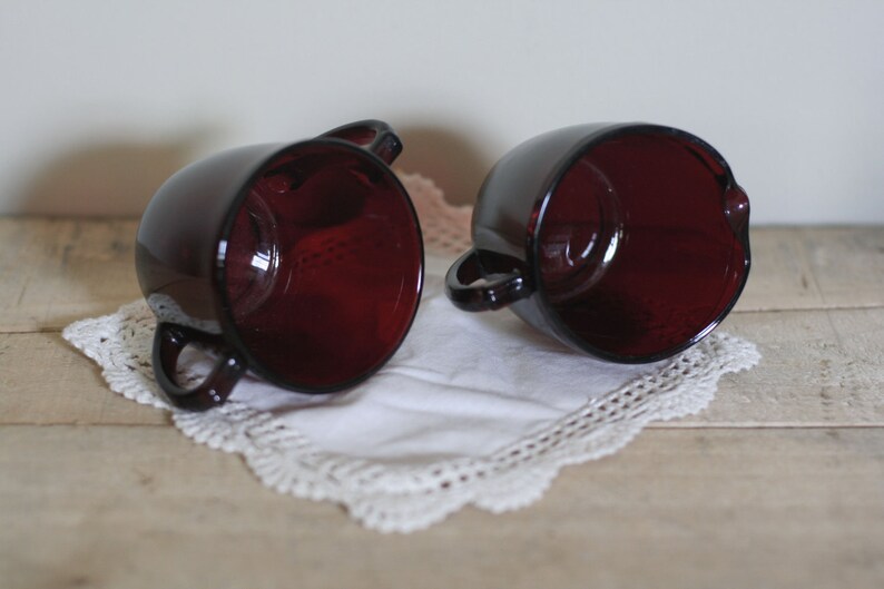 vintage ruby red creamer and sugar image 2