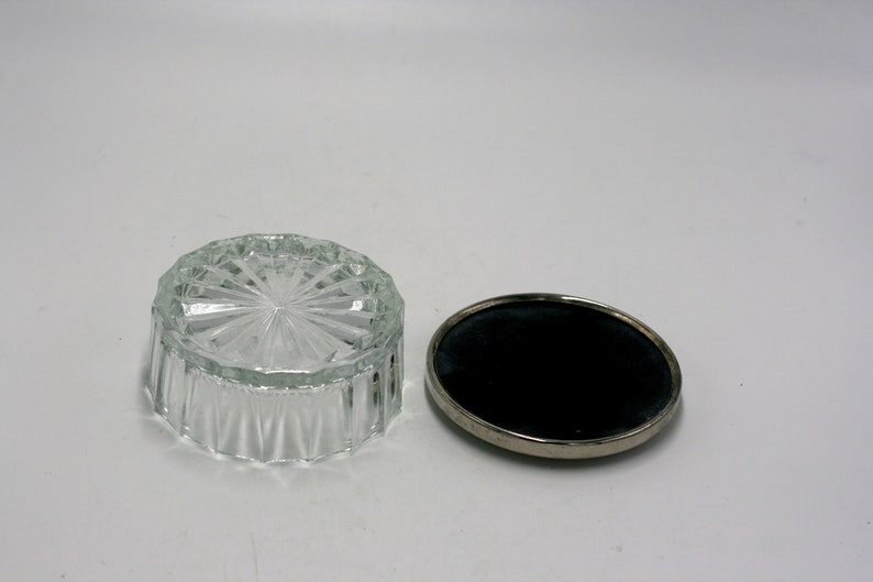 vintage glass powder jar with silver plate lid Bild 5