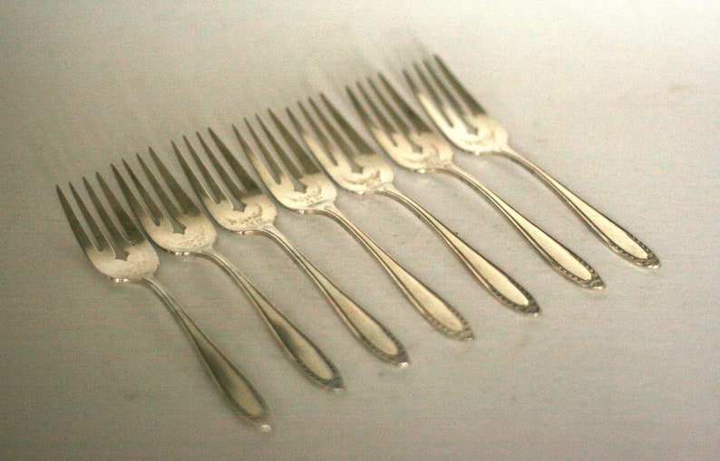 vintage oneida bridal wreath salad forks set of seven/silver plate forks image 1