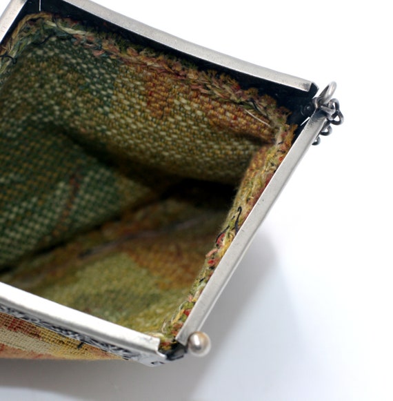 vintage purse with metal embossed frame - image 4