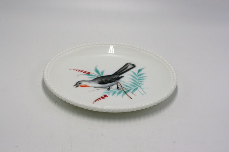 vintage Westmoreland bird plate with beaded edge image 5