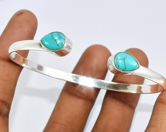 Pulseira artesanal em prata de lei com turquesa: Pulseira ajustável com pedra preciosa