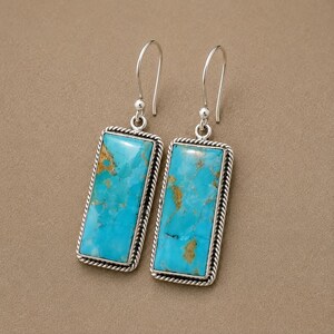 Pendientes colgantes de plata de ley con turquesa Kingman hechos a mano – Joyería bohemia del suroeste