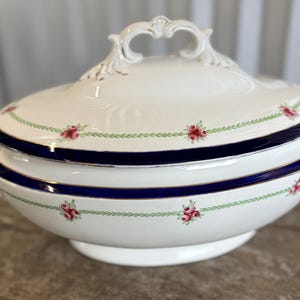 英国製 【covered vegetable】 Covered Vegetable Bowl / Casserole