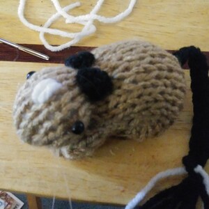 Knitted Gerbil Spotted Siamese image 2