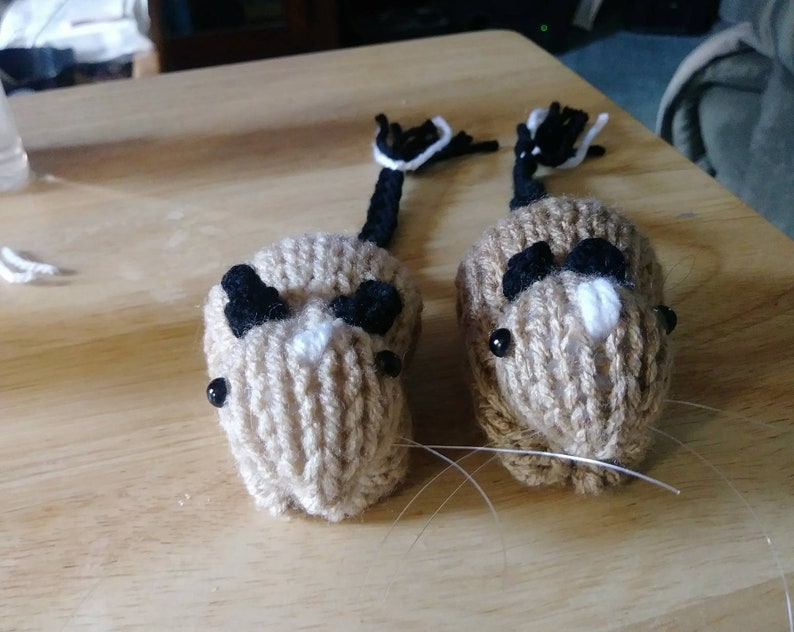 Knitted Gerbil Spotted Siamese image 4