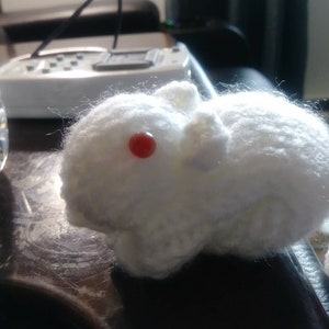 Knitted White Gerbil 12 image 6
