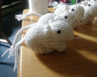 Knitted White Gerbil