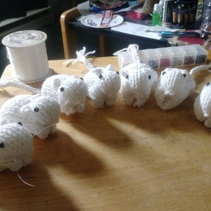 Knitted White Gerbil 12 image 3