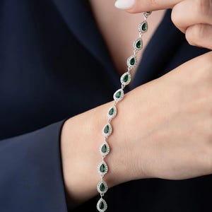 Green Emerald Tennis Bracelet, Dainty Birthstone Chain Bracelet for Her, 925K Silver Gemstone Bracelet, Wedding Jewelry and Bridesmaid Gift